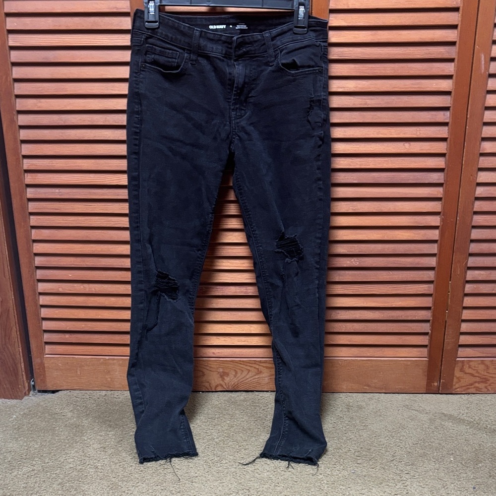 Old Navy Black Ripped Skinny Jeans with Raw Hem - Women's